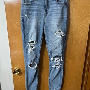 American Eagle Light Blue Distressed Skinny Jeans - size 8 LONG